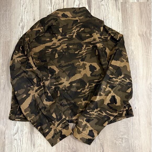 Fashion Nova Camo Utility Zip Front Denim Jacket Women’s 1X Army Green - Picture 2 of 10